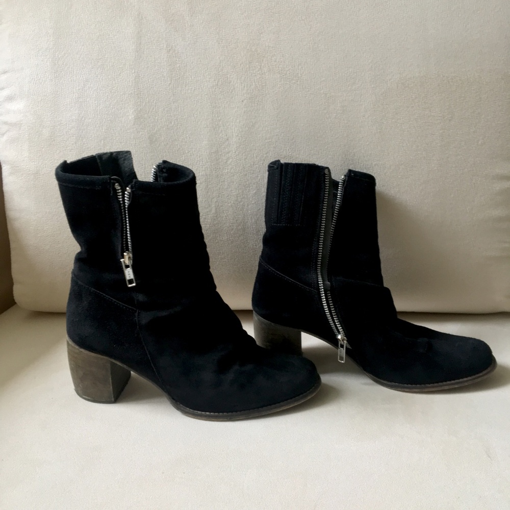 Jeffrey Campbell Black Suede block heel boot